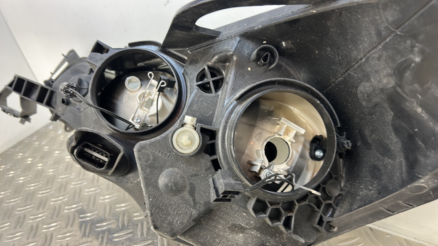 Optique avant principal droit (feux)(phare) CITROEN C3 2 PHASE 1 – 9673814380