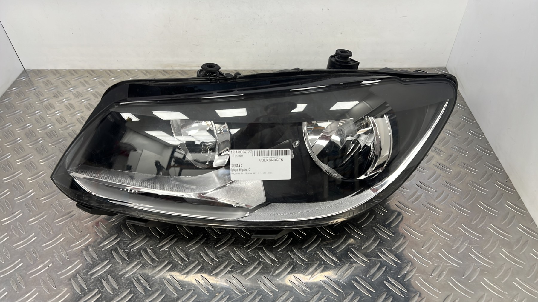 Optique avant principal gauche (feux)(phare) VOLKSWAGEN TOURAN 2 – 1T1941005H