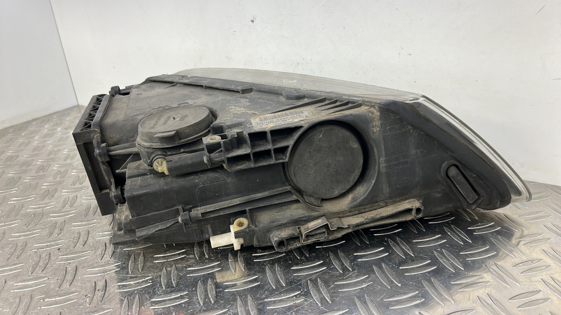 Optique avant principal gauche (feux)(phare) VOLKSWAGEN TOUAREG 1 PHASE 1 – 7L6941015