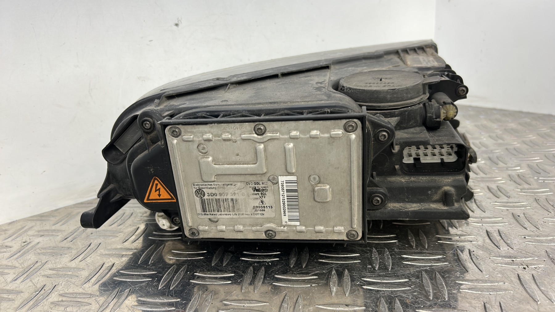 Optique avant principal gauche (feux)(phare) VOLKSWAGEN TOUAREG 1 PHASE 1 – 7L6941015