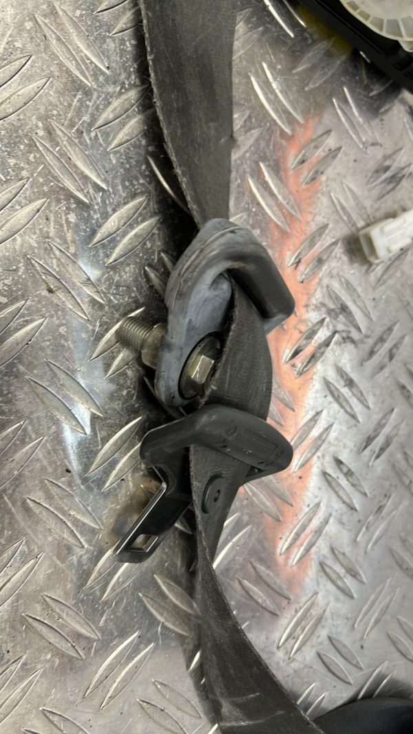 Ceinture avant gauche RENAULT CLIO 3 PHASE 1 – 0404056