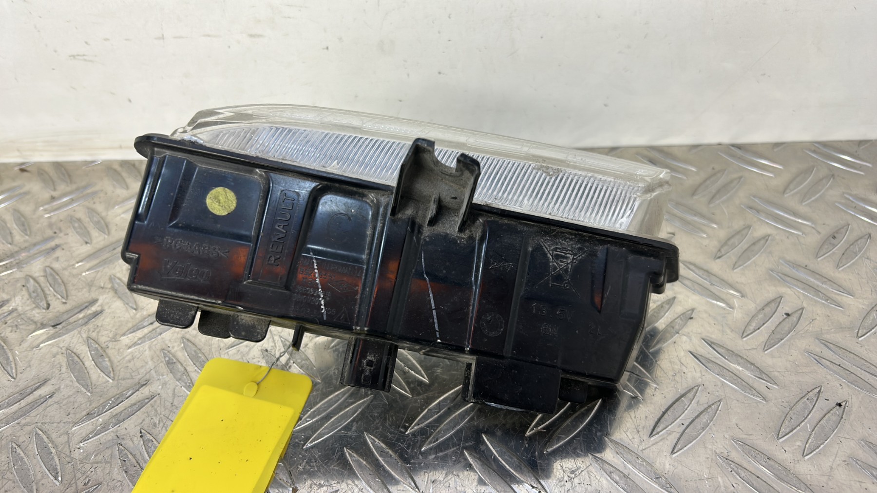 Feu diurne avant droit RENAULT CLIO 4 PHASE 1 – 266059493R