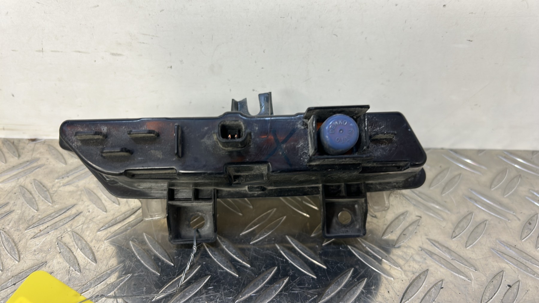 Feu diurne avant droit RENAULT CLIO 4 PHASE 1 – 266059493R