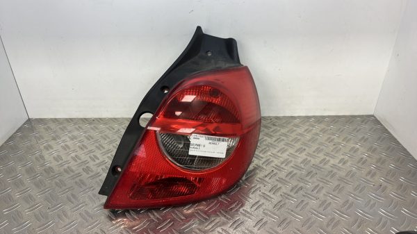 Feu arriere principal droit (feux) RENAULT CLIO 3 PHASE 1 – 8200459960