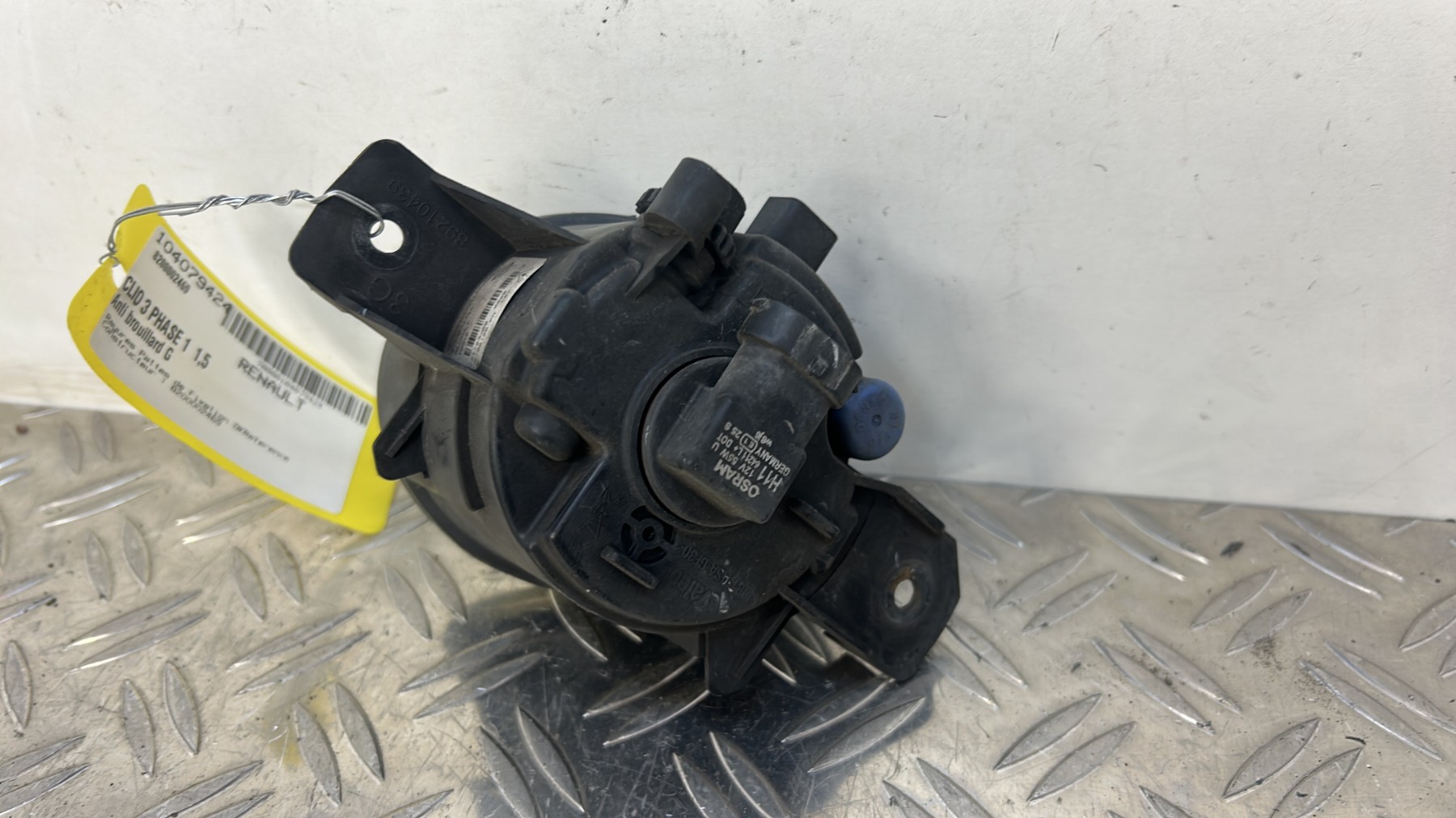 Anti brouillard gauche (feux) RENAULT CLIO 3 PHASE 1 – 8200002469