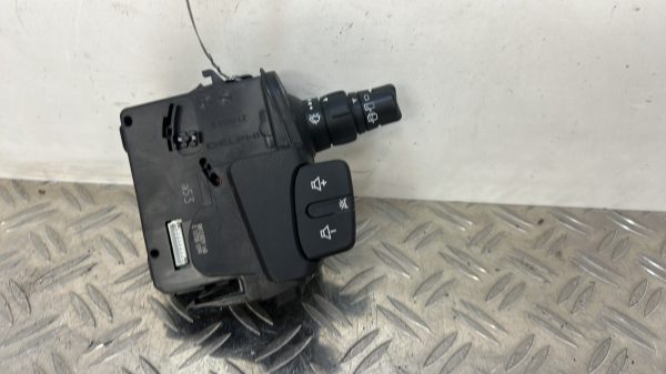 Commodo d’essuie glaces RENAULT CLIO 3 PHASE 1 – 88103009168