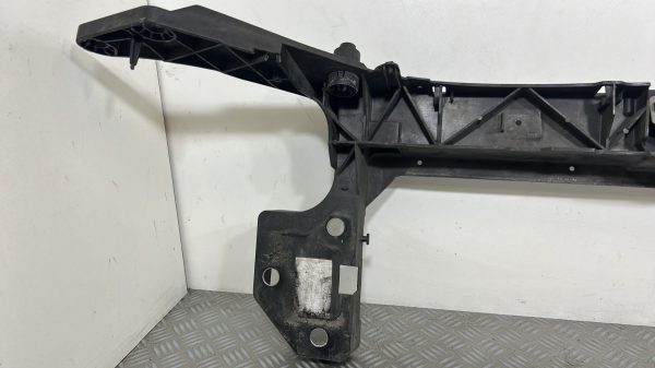 Armature avant, Masque avant – 8200290143