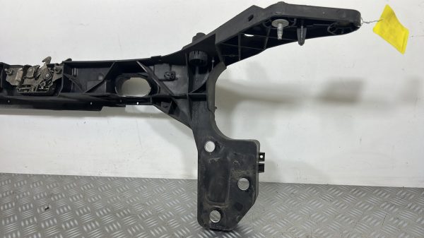 Armature avant, Masque avant – 8200290143