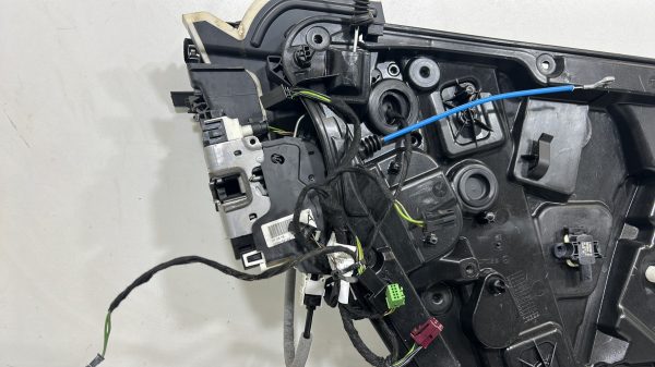 Moteur leve vitre avant gauche MERCEDES CLASSE A 176 PHASE 2 – A12376600229051 / A1667200135 / A2468200100 / A1767206500 / A2465404805 / A1767220170