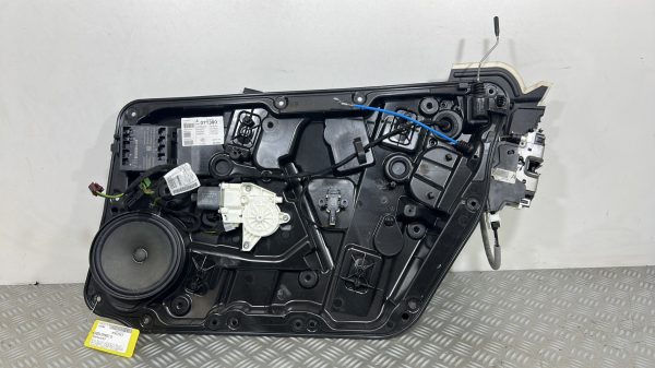 Moteur leve vitre avant droit MERCEDES CLASSE A 176 PHASE 2 – A12376600229051 / A1667200435 / A1767230314 / A1669000518 / A2465404805 /A2047601800 / A2468200100 / A1767206600
