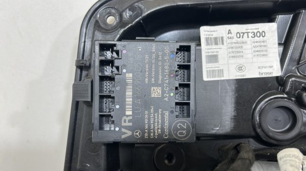 Moteur leve vitre avant droit MERCEDES CLASSE A 176 PHASE 2 – A12376600229051 / A1667200435 / A1767230314 / A1669000518 / A2465404805 /A2047601800 / A2468200100 / A1767206600