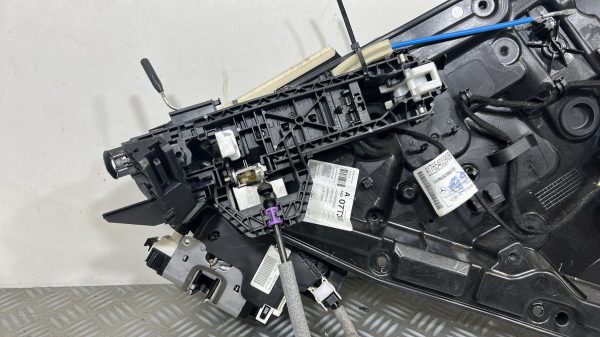 Moteur leve vitre arriere gauche MERCEDES CLASSE A 176 PHASE 2 – A12376600229051 / A1767303800 / A2468200100 / A2047302735 / A2047602134 / A1765405908 / A1767330100