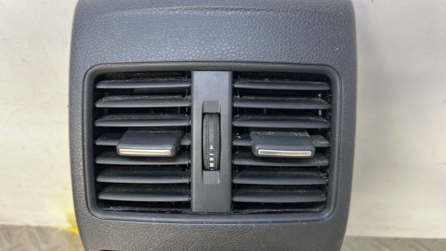 Aerateur tableau de bord MERCEDES CLASSE A 176 PHASE 2 – A2468300502