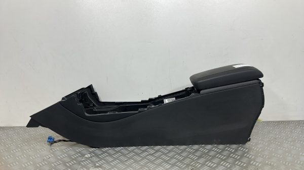 Console central (interieur plastique) MERCEDES CLASSE A 176 PHASE 2 – A1766801300