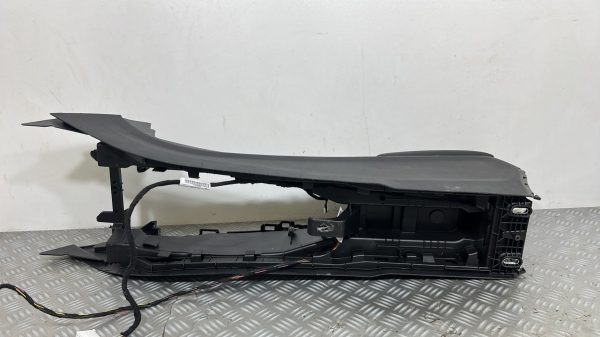 Console central (interieur plastique) MERCEDES CLASSE A 176 PHASE 2 – A1766801300