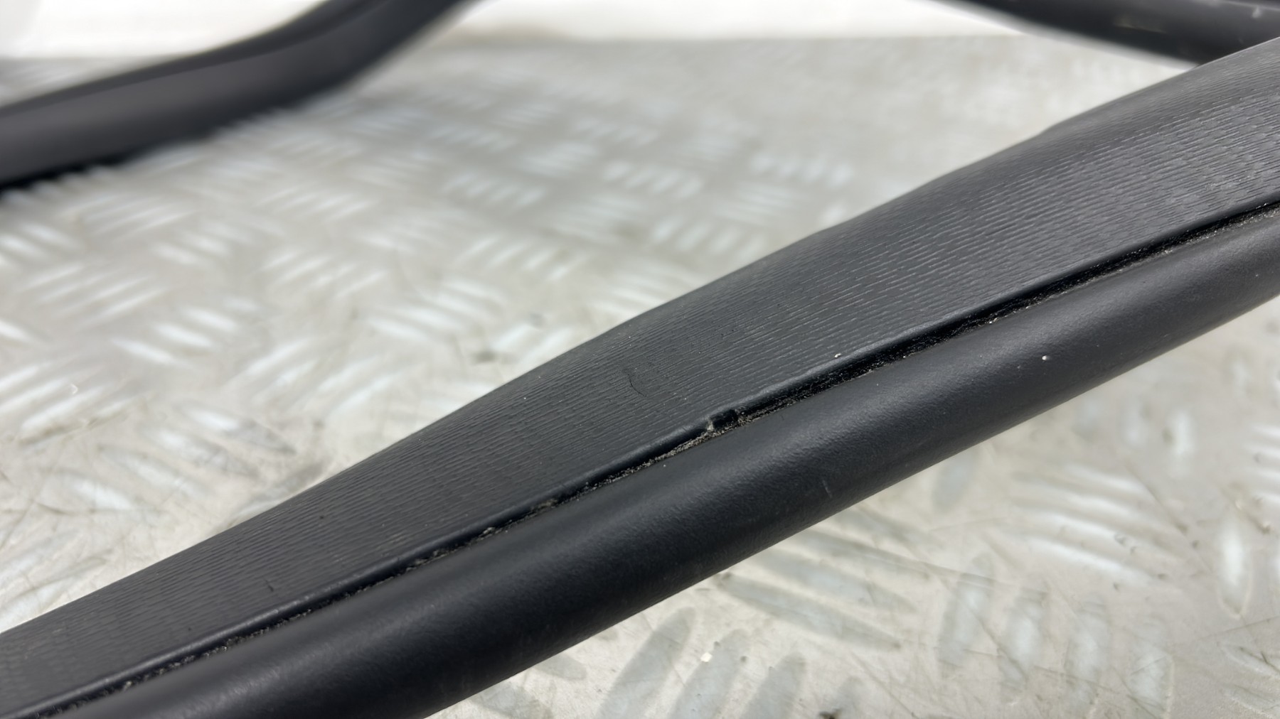 Joint de porte avant droite MERCEDES CLASSE A 176 PHASE 2 – A1766920076
