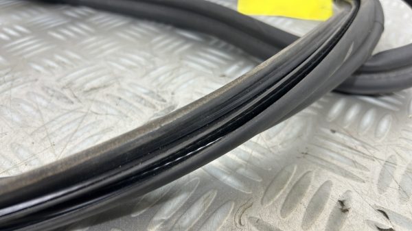 Joint de coffre MERCEDES CLASSE A 176 PHASE 2 – A1767400078