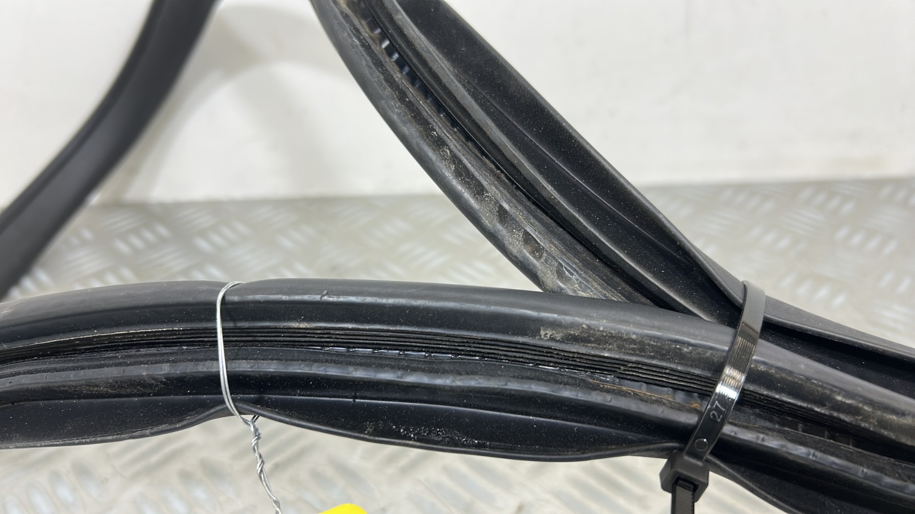Joint de porte arriere droite MERCEDES CLASSE A 176 PHASE 2 – A1766920176
