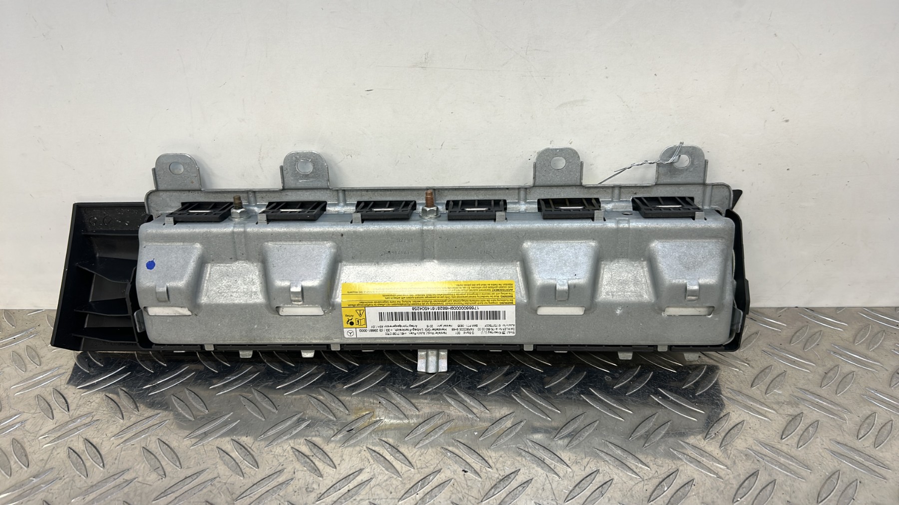Air bag genoux MERCEDES CLASSE A 176 PHASE 2 – A1768600000