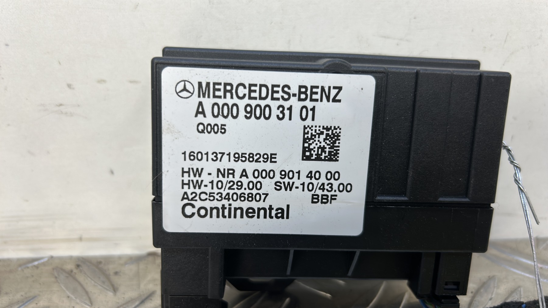 Boîtier Pompe à carburant MERCEDES CLASSE A 176 PHASE 2 – A0009003101