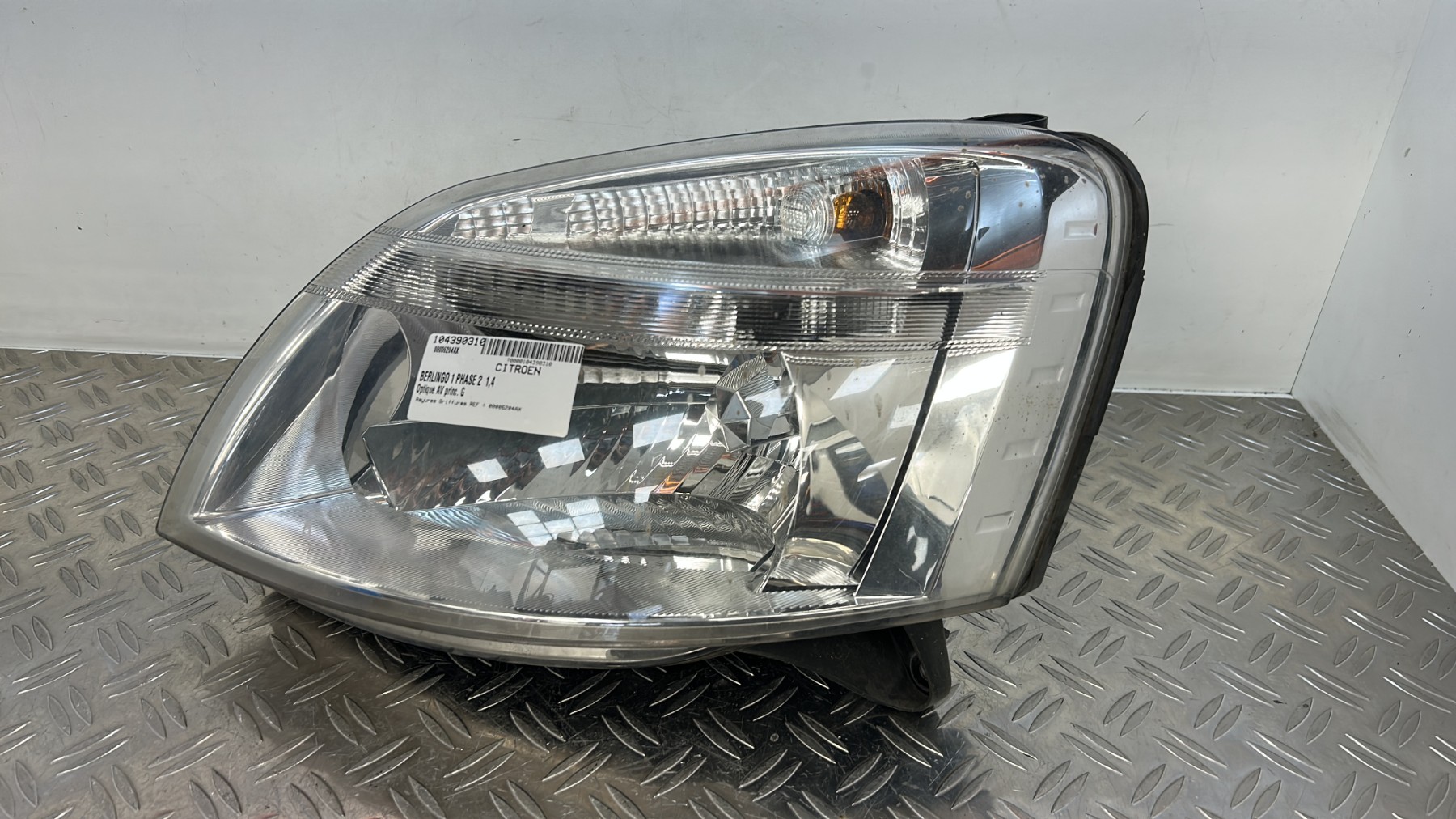 Optique avant principal gauche (feux)(phare) CITROEN BERLINGO 1 PHASE 2 – 00006204AX