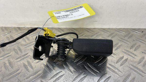 Attache ceinture arriere gauche MERCEDES CLASSE A 176 PHASE 2 – A1768600369