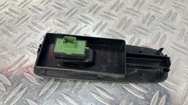 Interrupteur de leve vitre avant droit CITROEN JUMPER 3 PHASE 1 – 735532906