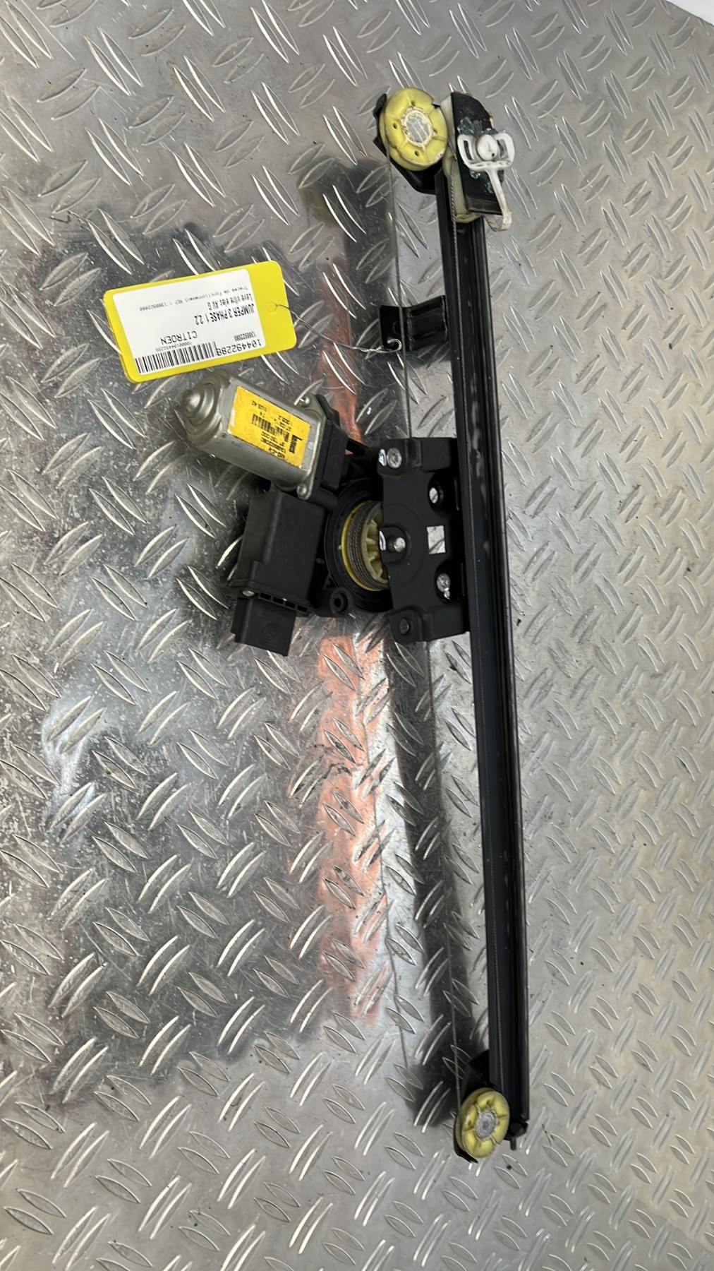 Leve vitre electrique avant gauche CITROEN JUMPER 3 PHASE 1 – 1388922080