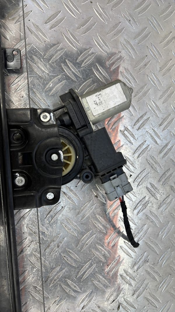 Leve vitre electrique avant droit CITROEN JUMPER 3 PHASE 1 – 1607707180