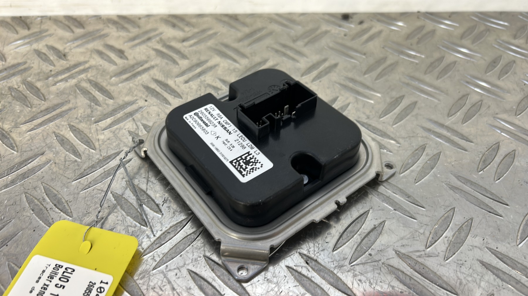 Boitier xenon RENAULT CLIO 5 – 260556623R