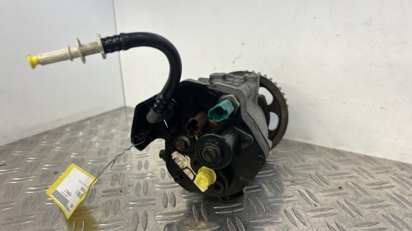 Pompe à injection RENAULT CLIO 3 PHASE 1 – (8200057225)
