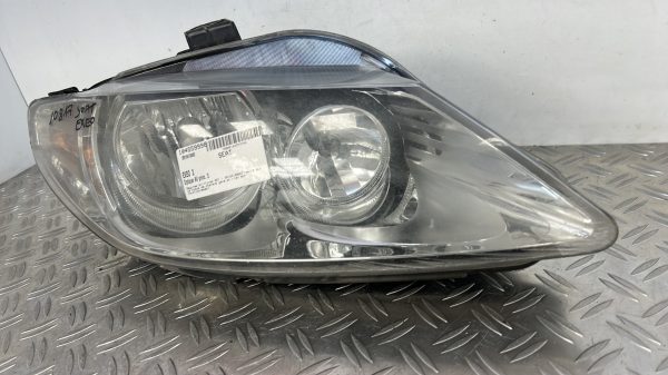 Optique avant principal droit (feux)(phare) SEAT EXEO – (3R1941006E)