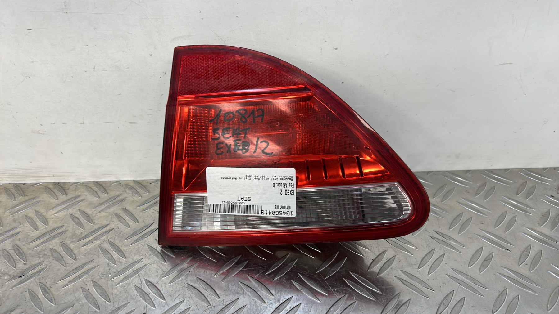 Feu arriere secondaire droit (feux) SEAT EXEO – 00F100R1D02