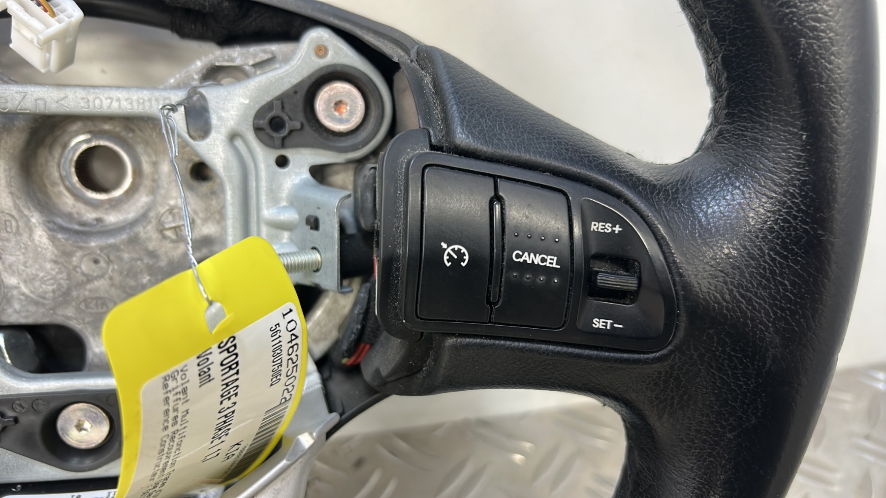 Volant KIA SPORTAGE 3 PHASE 1 – (561103U750EQ)