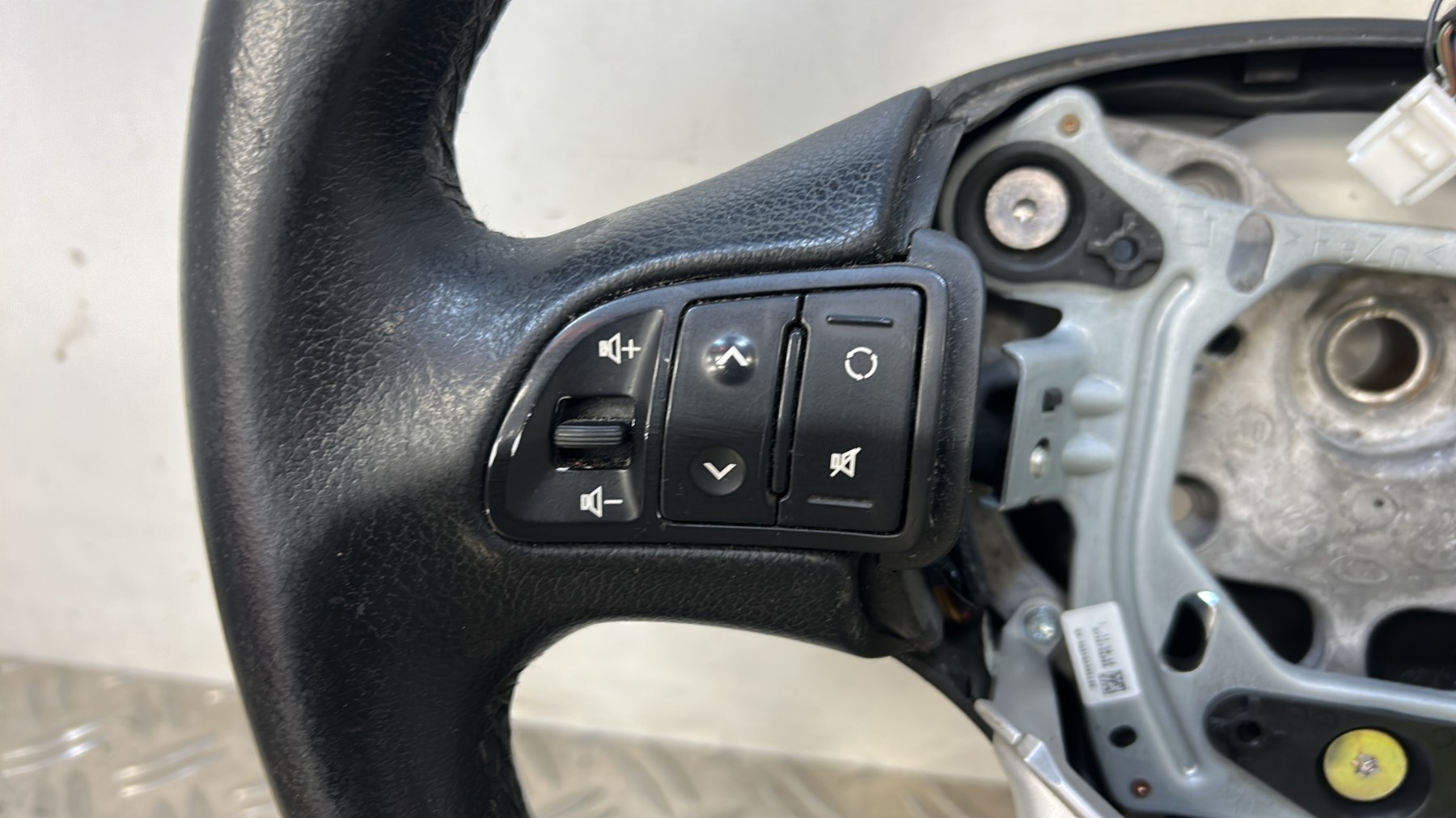 Volant KIA SPORTAGE 3 PHASE 1 – (561103U750EQ)