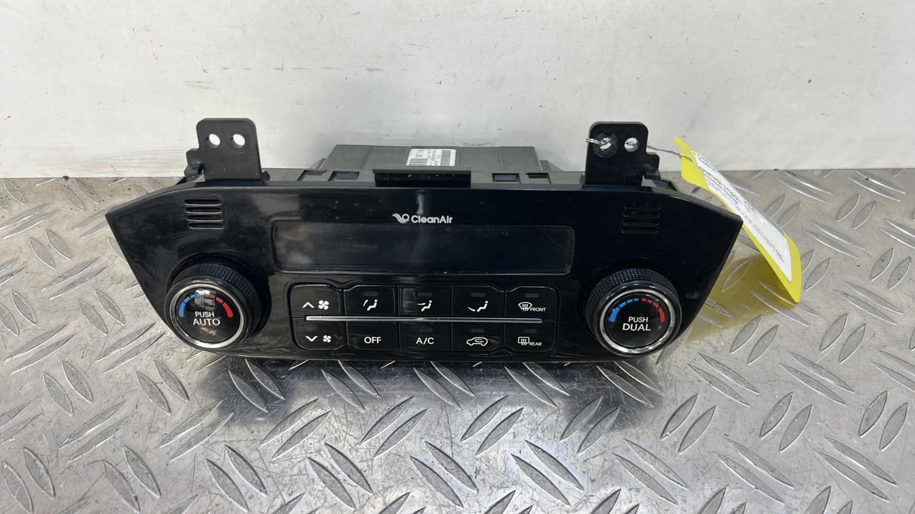 Commande chauffage KIA SPORTAGE 3 PHASE 1 – 972503U101
