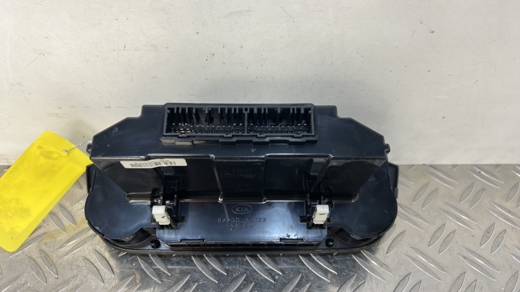 Commande chauffage KIA SPORTAGE 3 PHASE 1 – 972503U101
