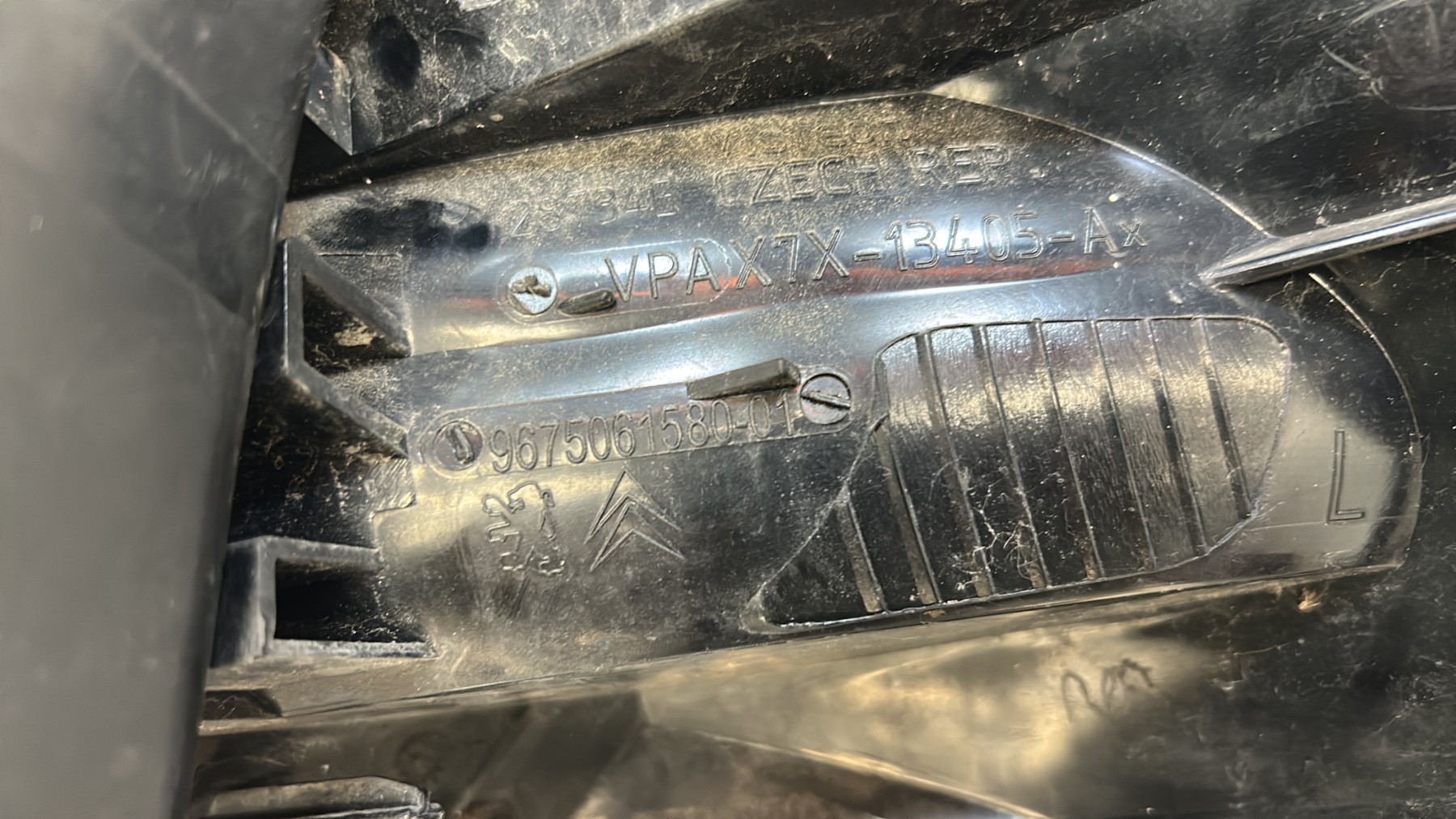 Feu arriere principal gauche (feux) CITROEN C5 2 – 9675061580