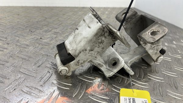 Charniere de porte arriere droit RENAULT KANGOO 2 PHASE 1 – 117113602