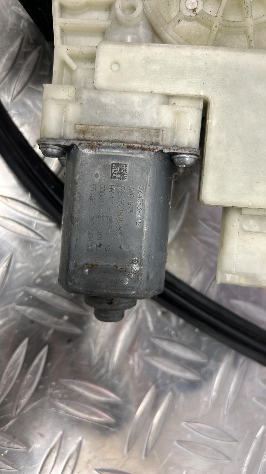 Leve vitre electrique avant gauche CITROEN C4 PICASSO 2 PHASE 1 – (9675288980)