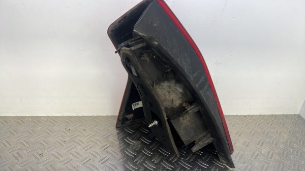 Feu arriere principal droit (feux) DACIA SANDERO 1 – (8200734824)