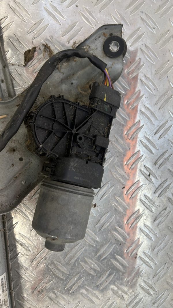 Moteur essuie glace avant DACIA SANDERO 1 – (8200619512)