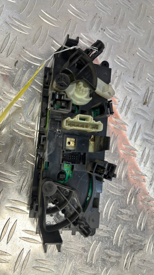 Commande chauffage PEUGEOT 207 PHASE 1 – (00006452R4)