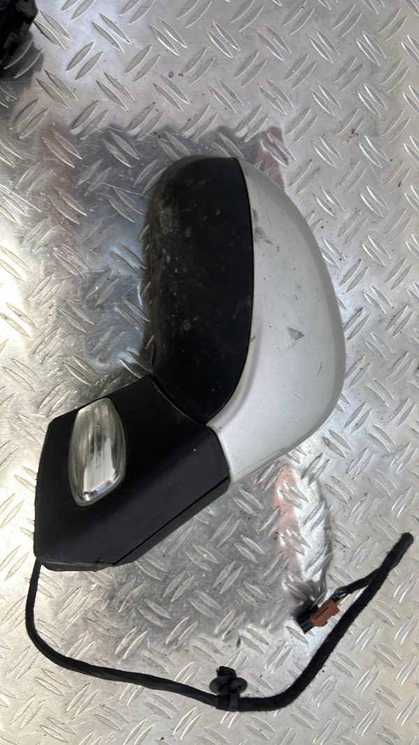 Retroviseur droit PEUGEOT 207 PHASE 1 – (00008149ZK)