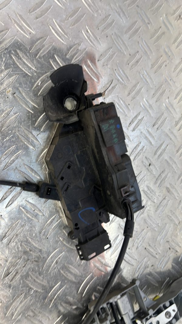 Serrure avant gauche PEUGEOT 207 PHASE 1 – (00009135V9)