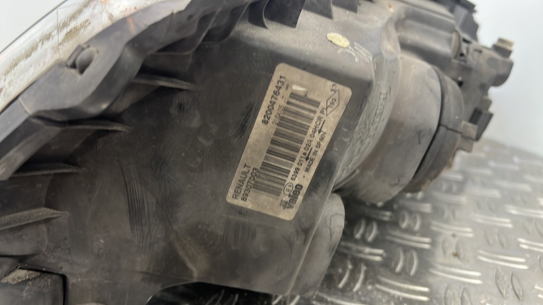 Optique avant principal droit (feux)(phare) RENAULT MEGANE 2 PHASE 1 – (260108053R)