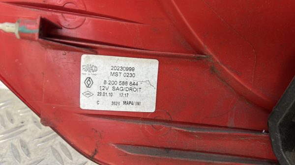 Feu arriere principal droit (feux) RENAULT CLIO 3 PHASE 1 BREAK – (7701054685)
