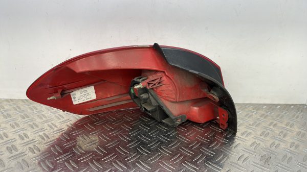Feu arriere principal droit (feux) RENAULT CLIO 3 PHASE 1 BREAK – (7701054685)