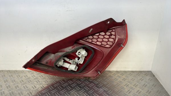 Feu arriere principal gauche (feux) FORD FIESTA 6 PHASE 1 – (8A6113405A)
