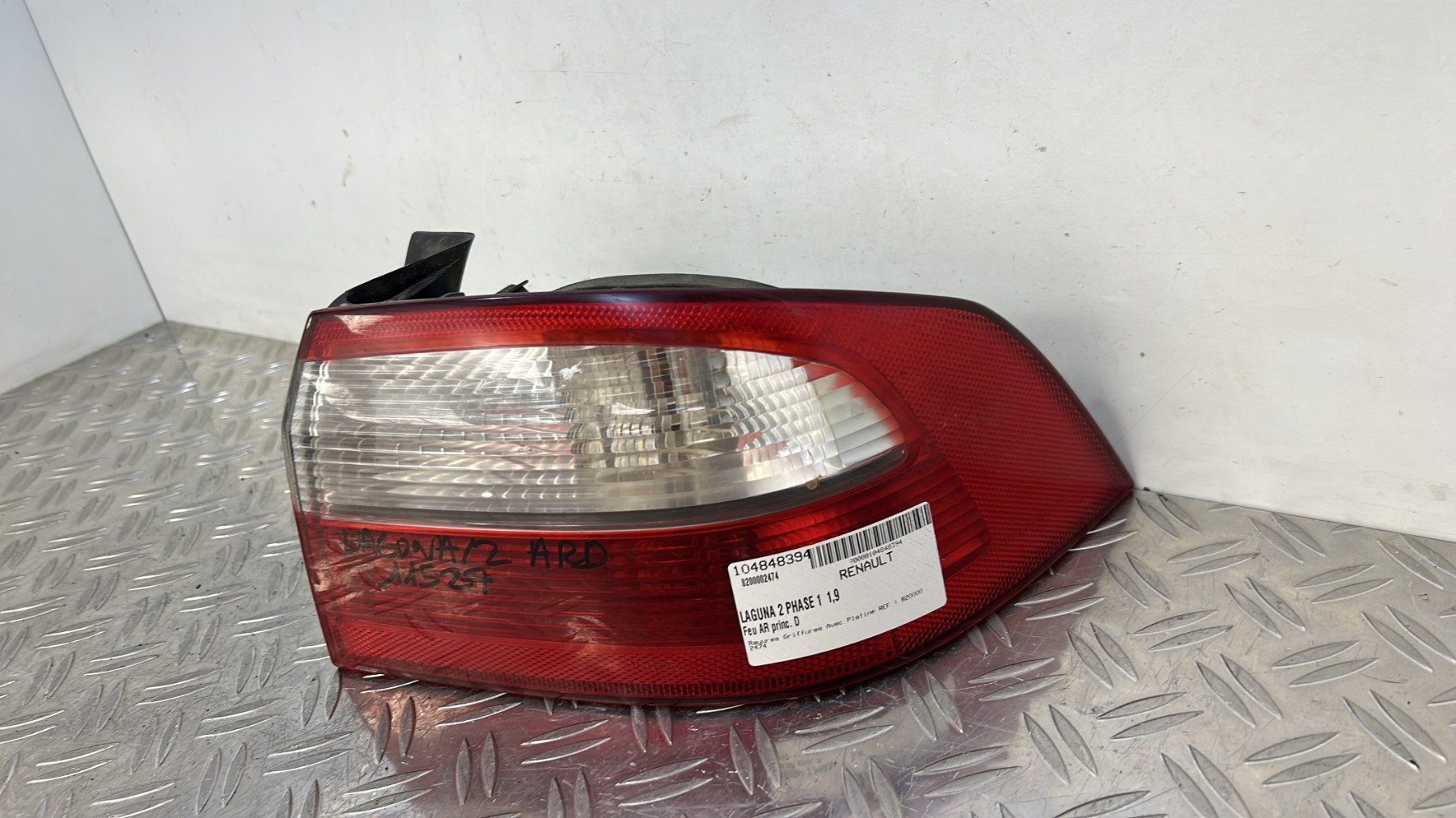 Feu arriere principal droit (feux) RENAULT LAGUNA 2 PHASE 1 – (8200002474)